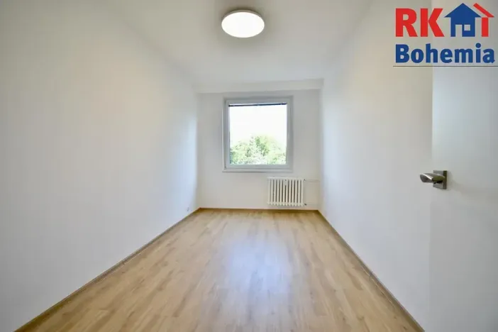 Pronájem bytu 3+1, Praha - Modřany, Mladenovova, 75 m2