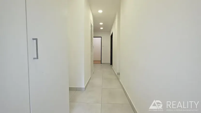 Pronájem bytu 3+1, Praha - Dejvice, Krohova, 76 m2