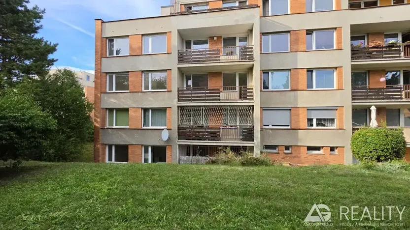 Pronájem bytu 3+1, Praha - Dejvice, Krohova, 76 m2