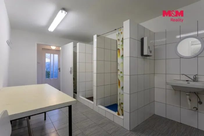 Prodej komerční nemovitosti, Bezdružice - Křivce, 1300 m2