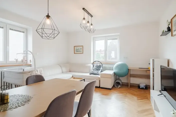 Prodej bytu 2+1, Litomyšl, Jiráskovo nám., 56 m2