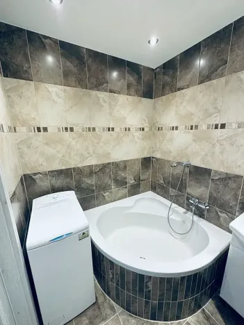 Prodej bytu 3+1, Karlovy Vary, Dvořákova, 83 m2