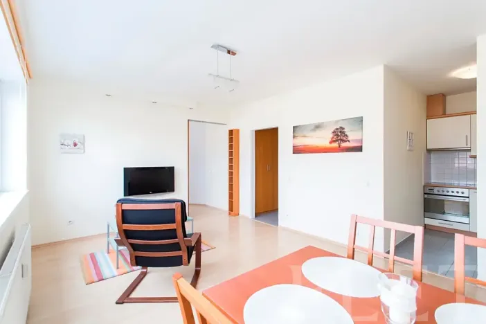 Pronájem bytu 2+kk, Praha - Nusle, Kloboučnická, 56 m2