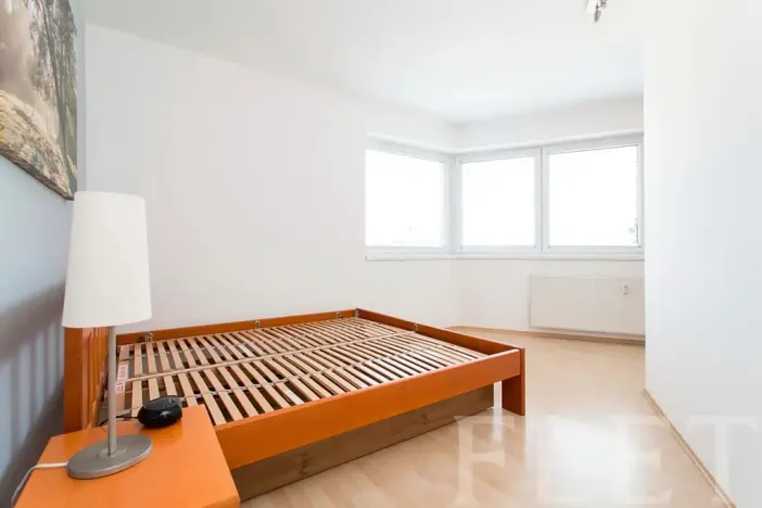Pronájem bytu 2+kk, Praha - Nusle, Kloboučnická, 56 m2