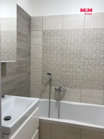 Pronájem bytu 2+1, Uničov, Bratří Čapků, 56 m2