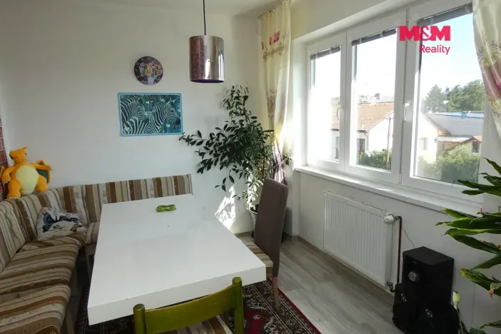 Prodej bytu 4+1, Starý Kolín - Bašta, B. Smetany, 64 m2