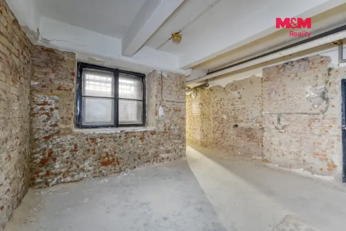 Prodej obchodního prostoru, Praha, Jugoslávských partyzánů, 16 m2
