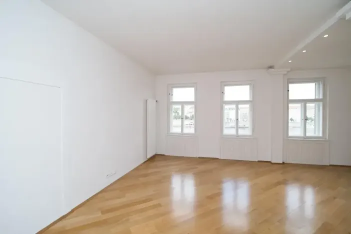 Pronájem bytu 3+1, Praha - Smíchov, Hořejší nábřeží, 94 m2