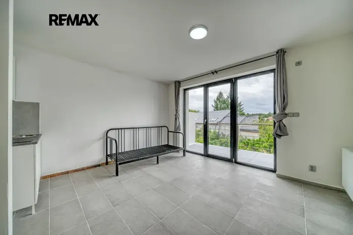 Pronájem bytu 1+kk, Velký Osek, Revoluční, 24 m2
