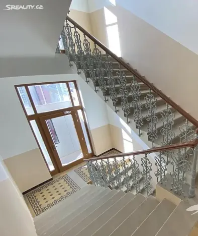 Pronájem bytu 2+kk, Praha - Karlín, Pobřežní, 50 m2