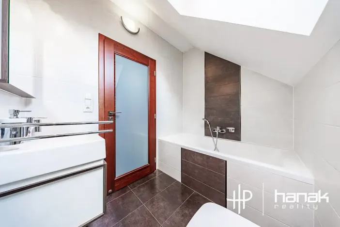 Prodej rodinného domu, Bystrovany, Záhumenky, 262 m2