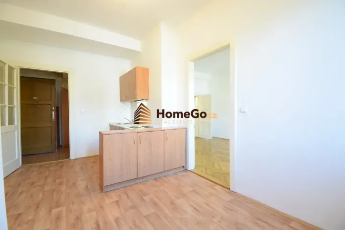 Pronájem bytu 2+kk, Praha - Nusle, Lounských, 53 m2