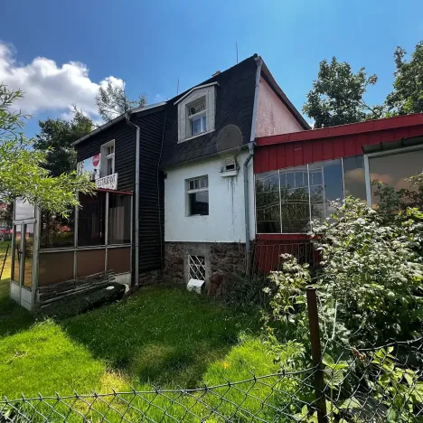 Prodej rodinného domu, Dubí, 302 m2