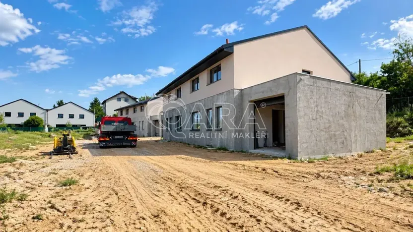 Prodej rodinného domu, Kamenice, Benešovská, 159 m2