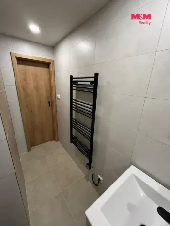 Pronájem bytu 3+1, Karlovy Vary - Stará Role, Hlávkova, 67 m2