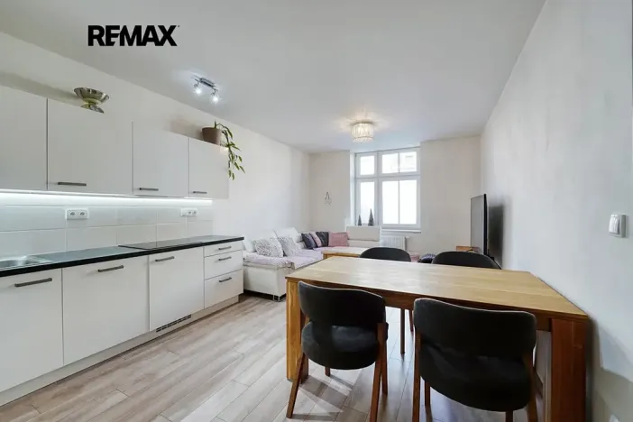 Prodej bytu 3+kk, Plzeň, Živnostenská, 65 m2