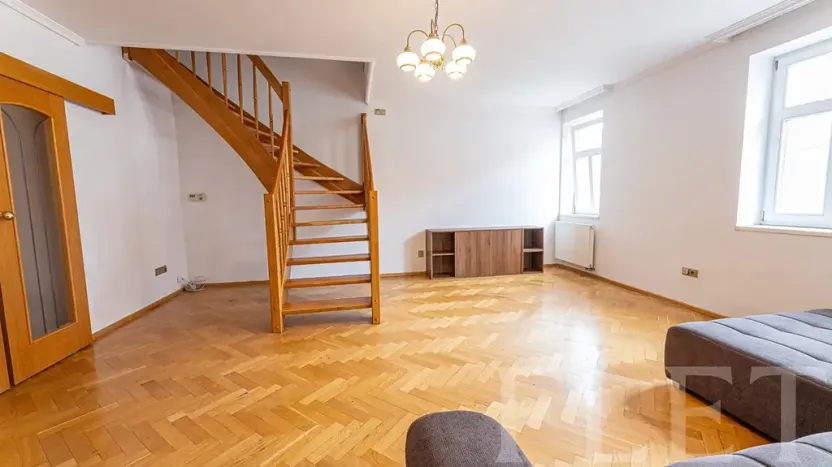 Pronájem bytu 3+1, Praha - Smíchov, Tomáškova, 117 m2