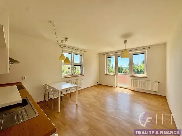 Pronájem bytu 2+kk, Jilemnice, U Nemocnice, 48 m2