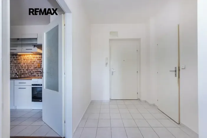 Prodej bytu 2+kk, Praha - Kyje, Lipnická, 42 m2
