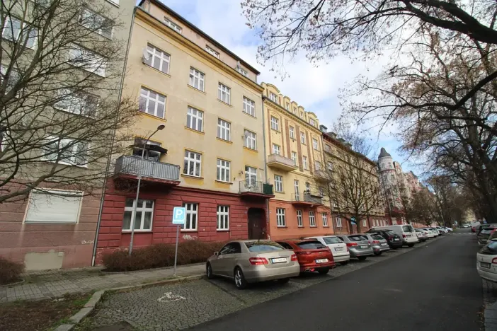 Prodej bytu 3+1, Karlovy Vary, nábřeží Jana Palacha, 77 m2