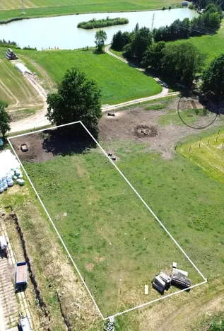 Prodej pozemku pro bydlení, Pištín, 1813 m2