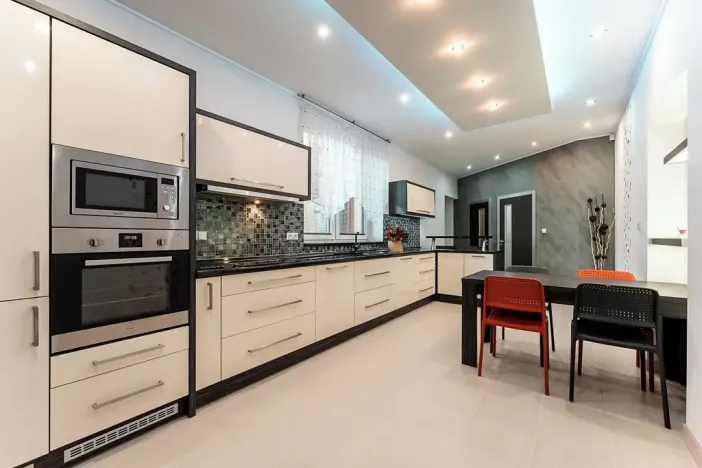 Prodej komerční nemovitosti, Zbýšov, Na drahách, 549 m2