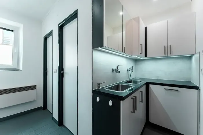 Prodej komerční nemovitosti, Zbýšov, Na drahách, 549 m2