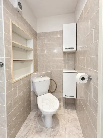 Pronájem bytu 2+kk, Praha - Hloubětín, Slévačská, 48 m2