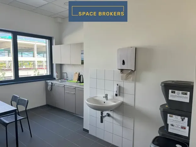 Pronájem obchodního prostoru, Tuchoměřice, 937 m2