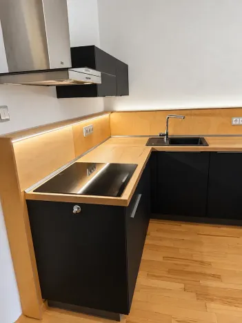Pronájem bytu 2+kk, Praha - Žižkov, Křišťanova, 58 m2