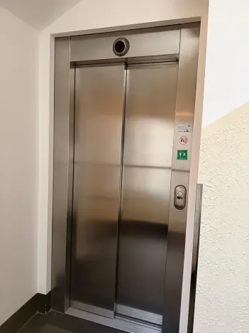 Pronájem bytu 2+kk, Praha - Žižkov, Křišťanova, 58 m2
