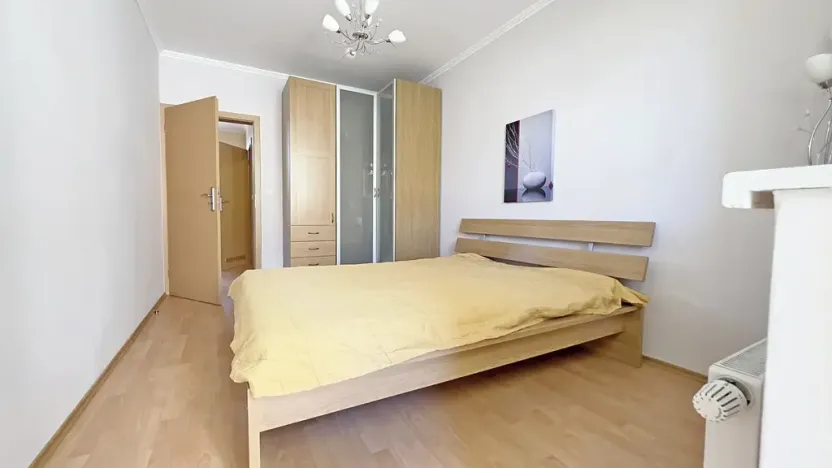 Pronájem bytu 2+kk, Praha - Řepy, Zrzavého, 52 m2