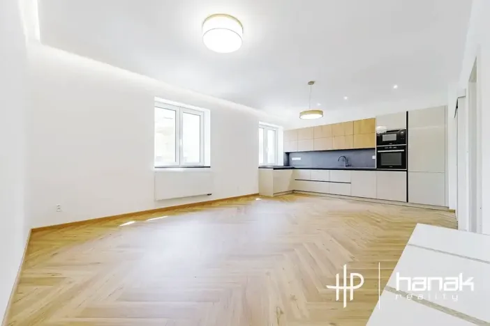 Pronájem bytu 2+kk, Olomouc, Tolstého, 51 m2