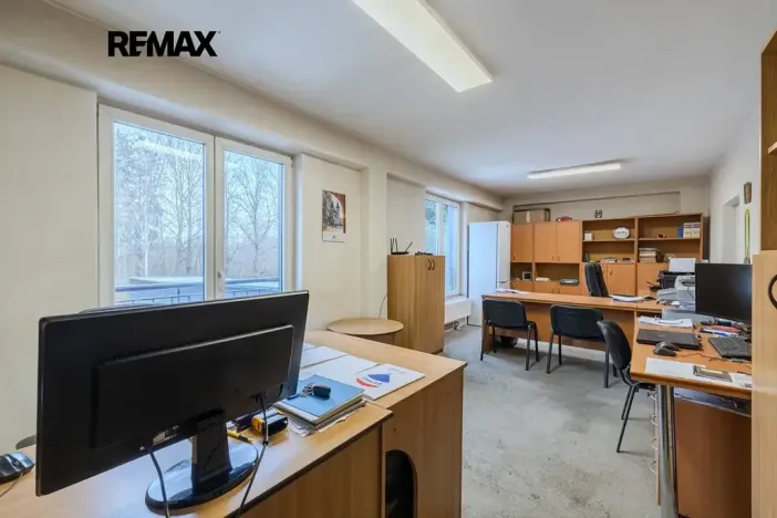Prodej výrobních prostor, Neuměř, 405 m2