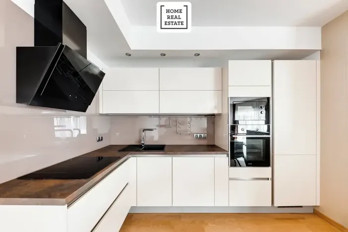 Pronájem bytu 2+kk, Praha - Smíchov, Kobrova, 100 m2