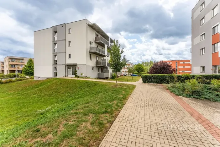 Prodej bytu 1+kk, Praha - Háje, Jurkovičova, 35 m2