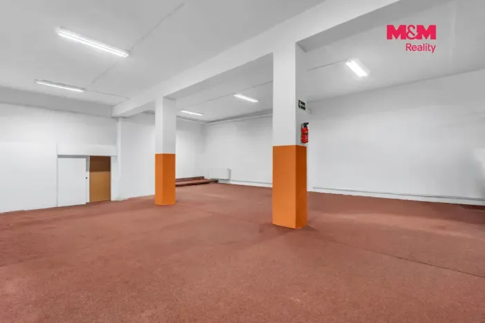 Prodej obchodního prostoru, Bystřice nad Pernštejnem, Zahradní, 498 m2