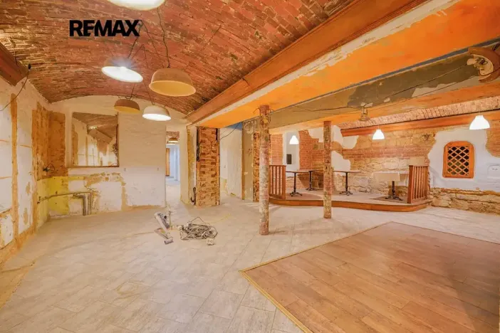 Pronájem obchodního prostoru, Plzeň, Bedřicha Smetany, 312 m2