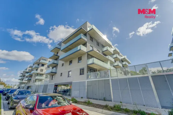 Prodej bytu 1+kk, Praha - Prosek, Čakovická, 27 m2