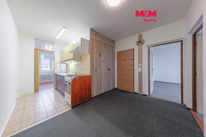 Prodej bytu 2+1, Hroznětín, Sídliště, 55 m2