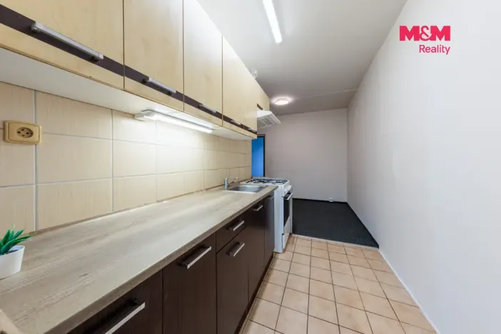 Prodej bytu 2+1, Hroznětín, Sídliště, 55 m2