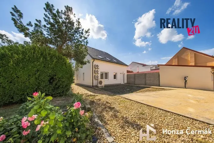 Prodej bytu 3+kk, Pohořelice, 83 m2