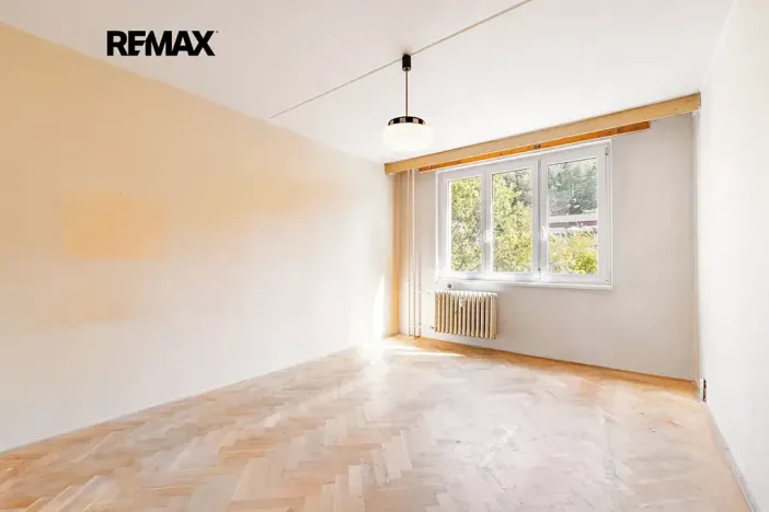 Prodej bytu 4+1, Karlovy Vary, Modenská, 77 m2