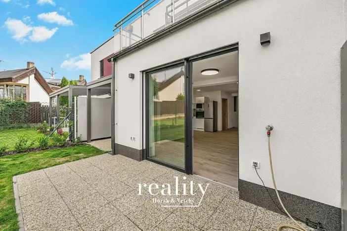 Pronájem bytu 2+kk, Jihlava, Na Nivách, 58 m2