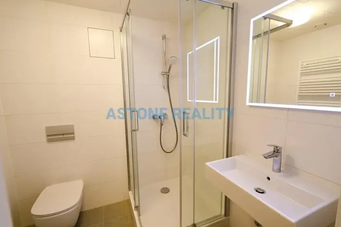Pronájem bytu 1+kk, Praha - Modřany, Kolmanova, 37 m2