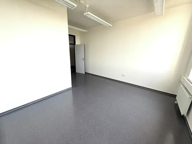 Pronájem kanceláře, Brno, Pražákova, 18 m2