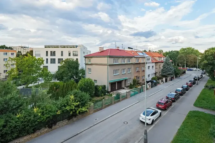 Prodej bytu 2+1, Praha - Břevnov, Plojharova, 56 m2