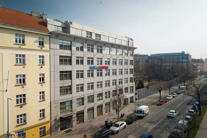 Pronájem kanceláře, Praha - Holešovice, U Uranie, 213 m2