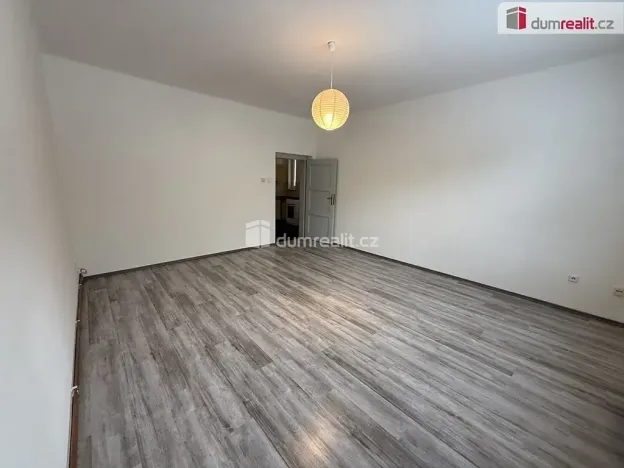 Pronájem bytu 2+1, Plzeň, Úslavská, 58 m2