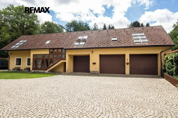 Prodej ubytování, Strmilov, Samota, 550 m2